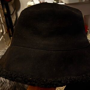 Black Bucket Hat